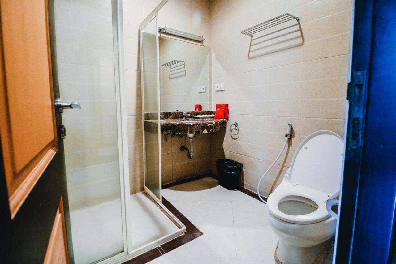 Hotel Reddoorz Premium @Jalan Jendral Sudirman Palembang Zewnętrze zdjęcie